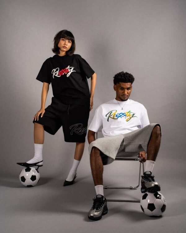 SCRIPT TEE — BLACK